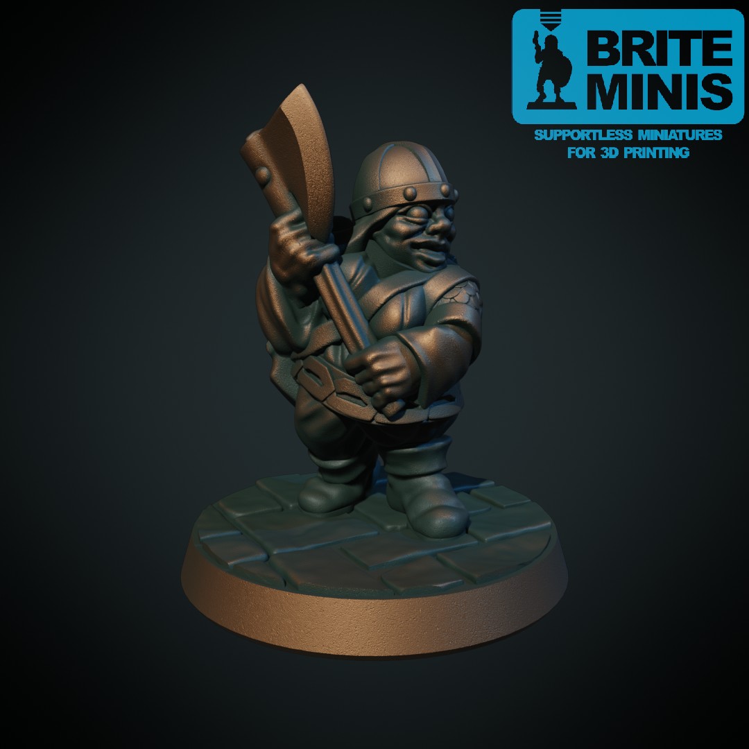 Dwarf maiden with axe